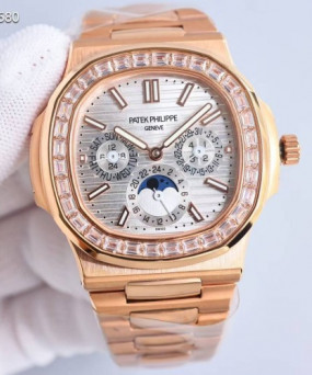 파텍필립 노틸러스 퍼페츄얼 캘린더 바게트다이아 18k 도금 자개 컬러 시계 워치